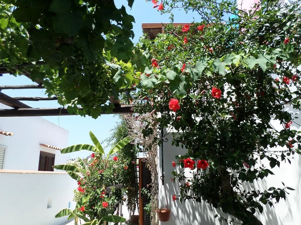 La Giara Bed & Breakfast Vulcano