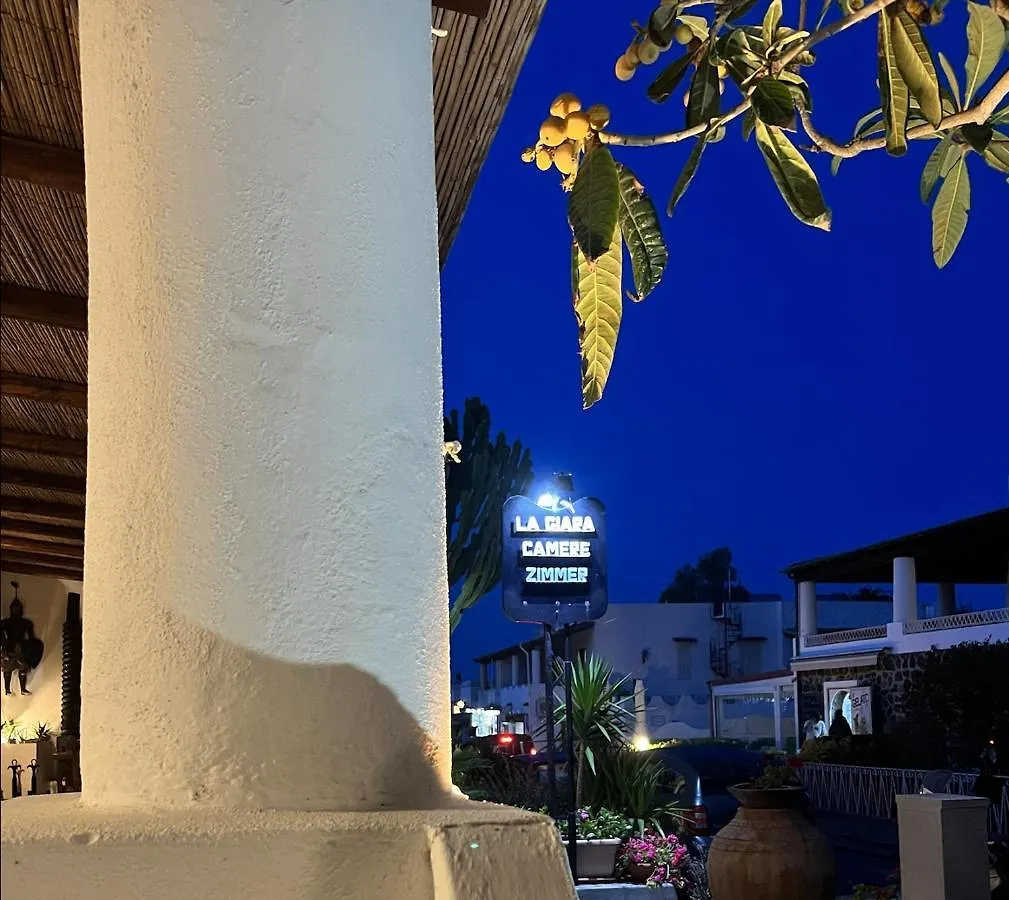 La Giara Bed & Breakfast Vulcano  Italy